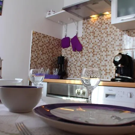 Miko - Location Appartement Split