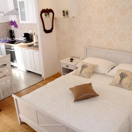 Miko - Location * Split