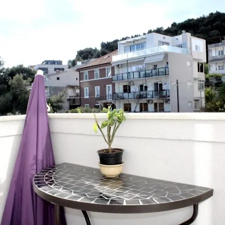 Apartment Miko - Location *